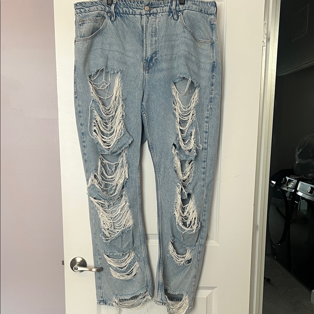 Destroyed Boyfriend Jeans